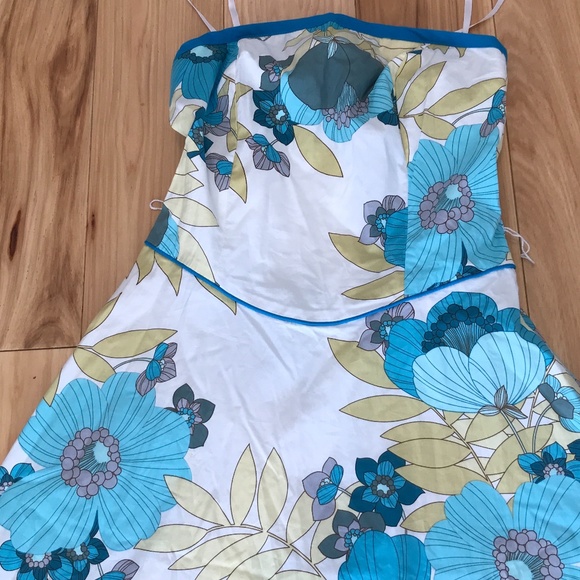 Floral Pattern Dress - Picture 2 of 2